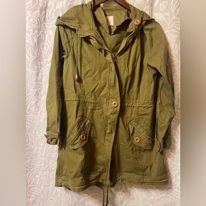 Utility Jacket in Olive Green